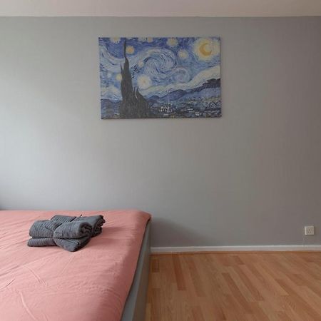 Lovely 2-Bed 20 Mins To Central London Luaran gambar