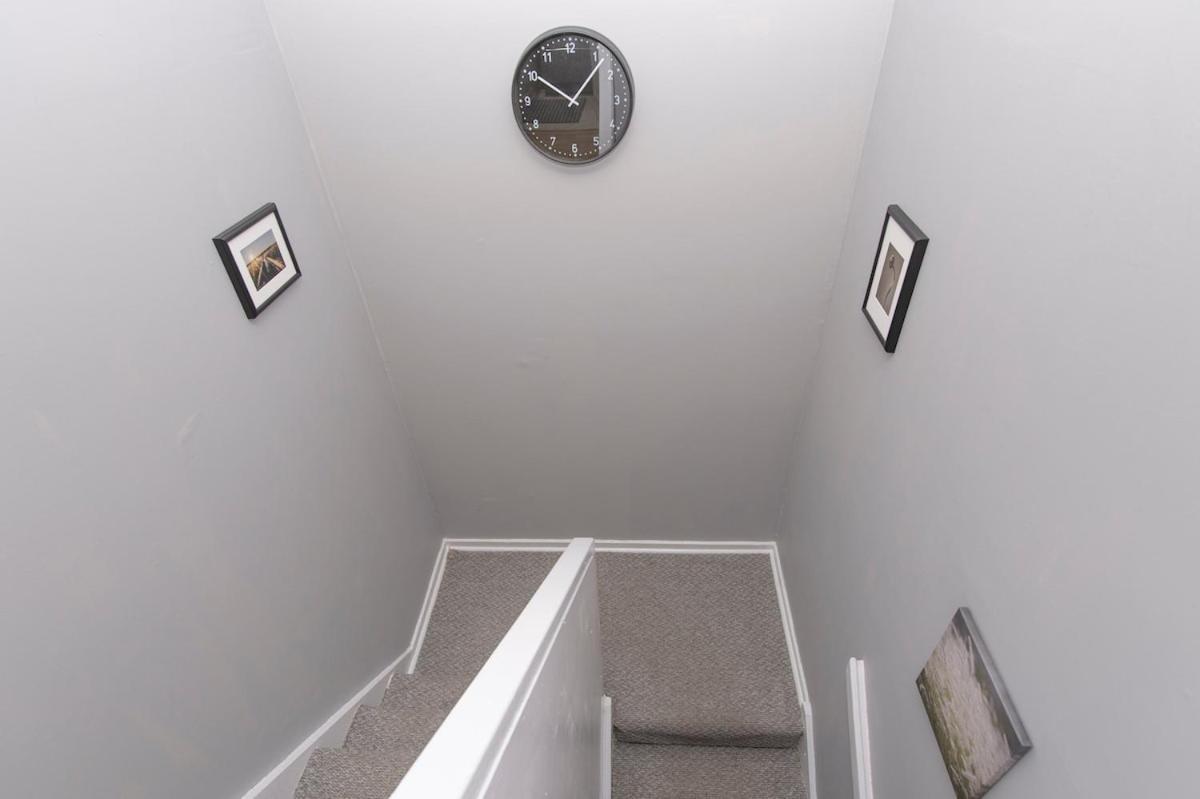 Lovely 2-Bed 20 Mins To Central London Luaran gambar